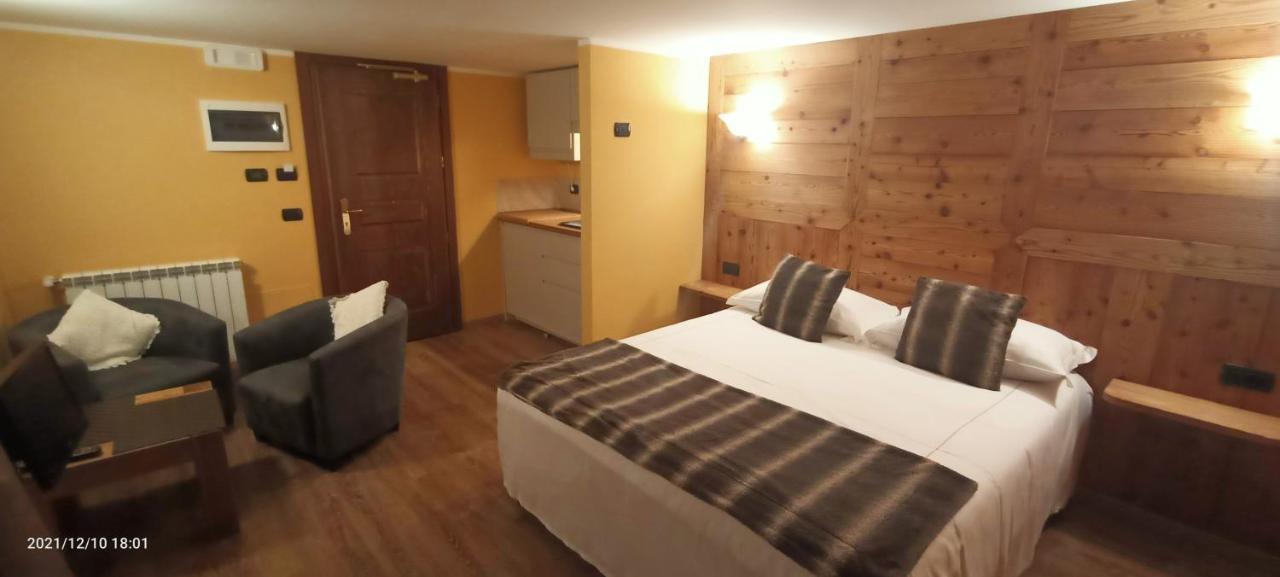 Chalet Alpina Hotel & Apartments 拉蒂勒 外观 照片